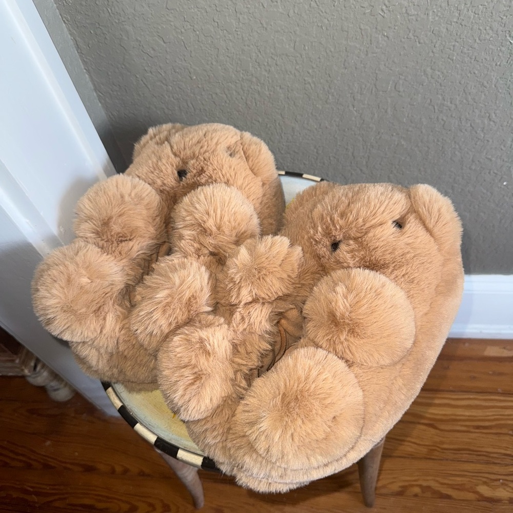 SKIMS Teddy Bear Slippers